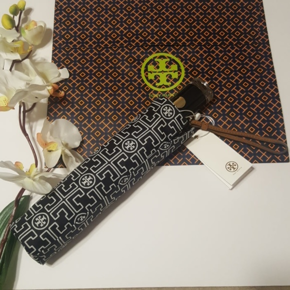 Tory Burch Accessories - TORY BURCH LOGO UMBRELLA TORY NAVY
